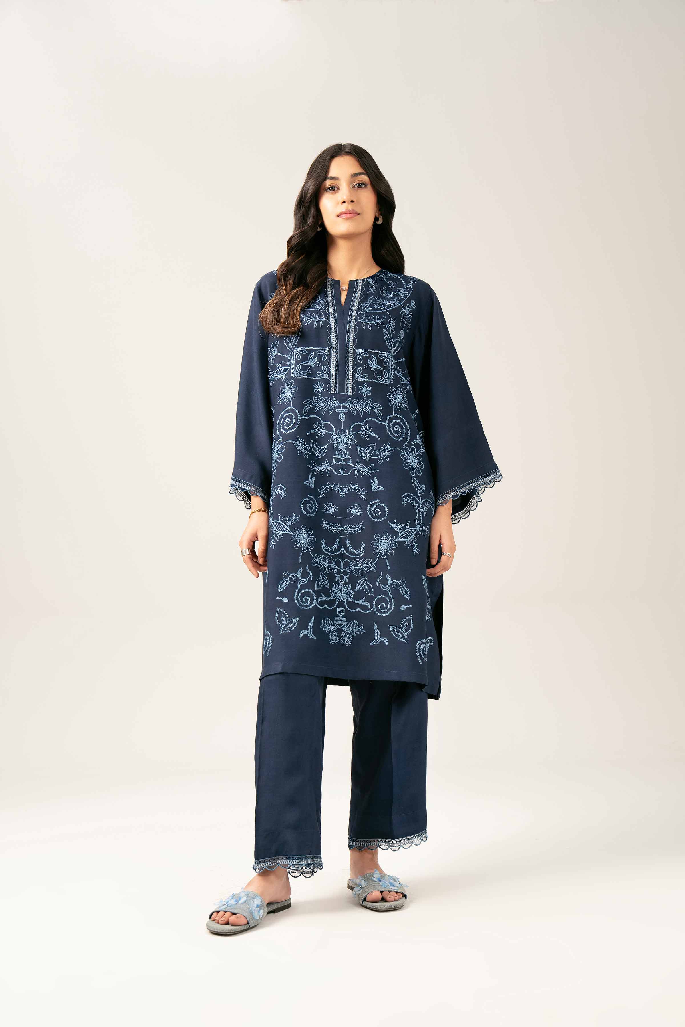 8546-2-Piece-Embroidered-Suit-FE25-39-5.jpg 2 Piece - Embroidered Suit - FE25-39