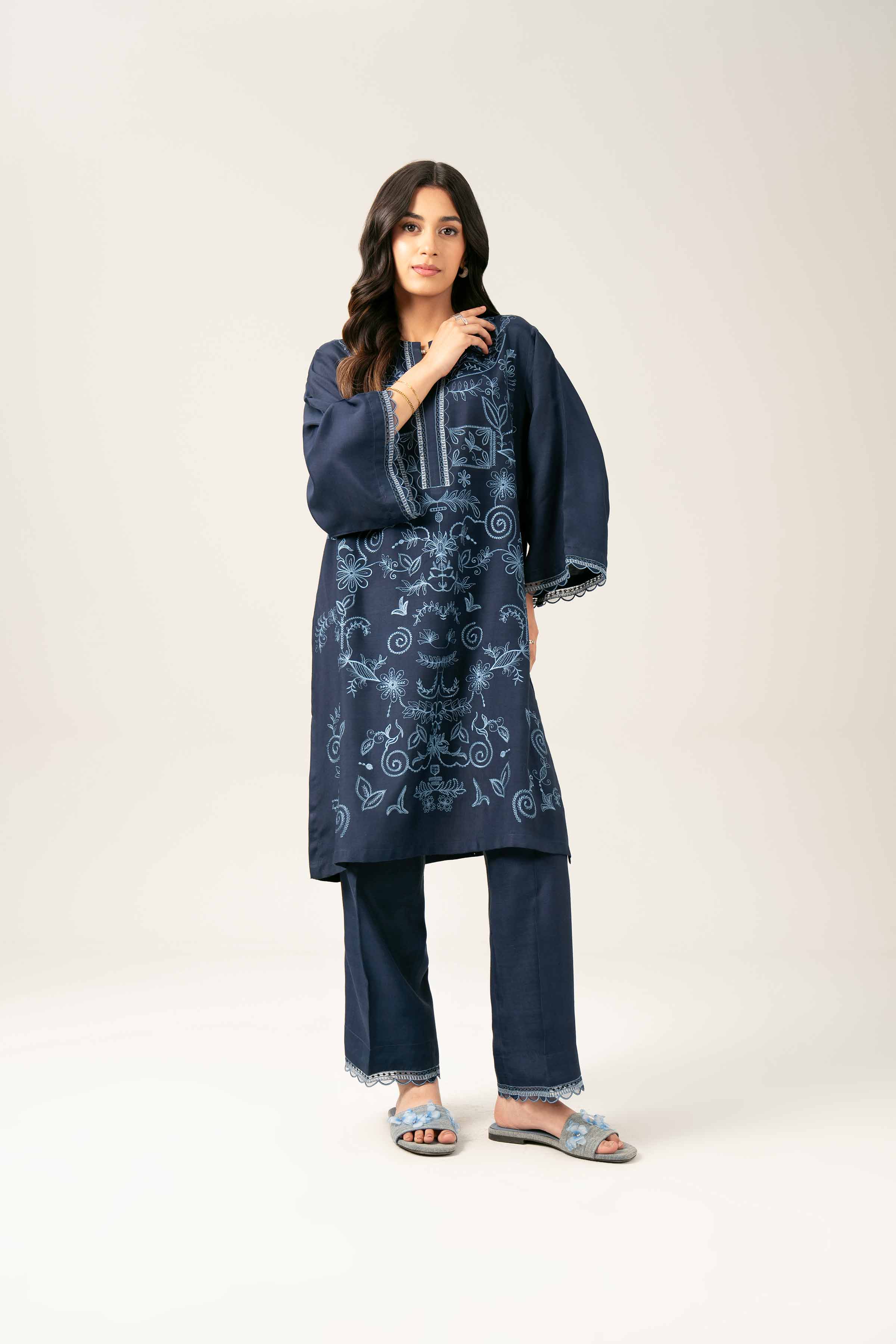 8546-2-Piece-Embroidered-Suit-FE25-39-6.jpg 2 Piece - Embroidered Suit - FE25-39