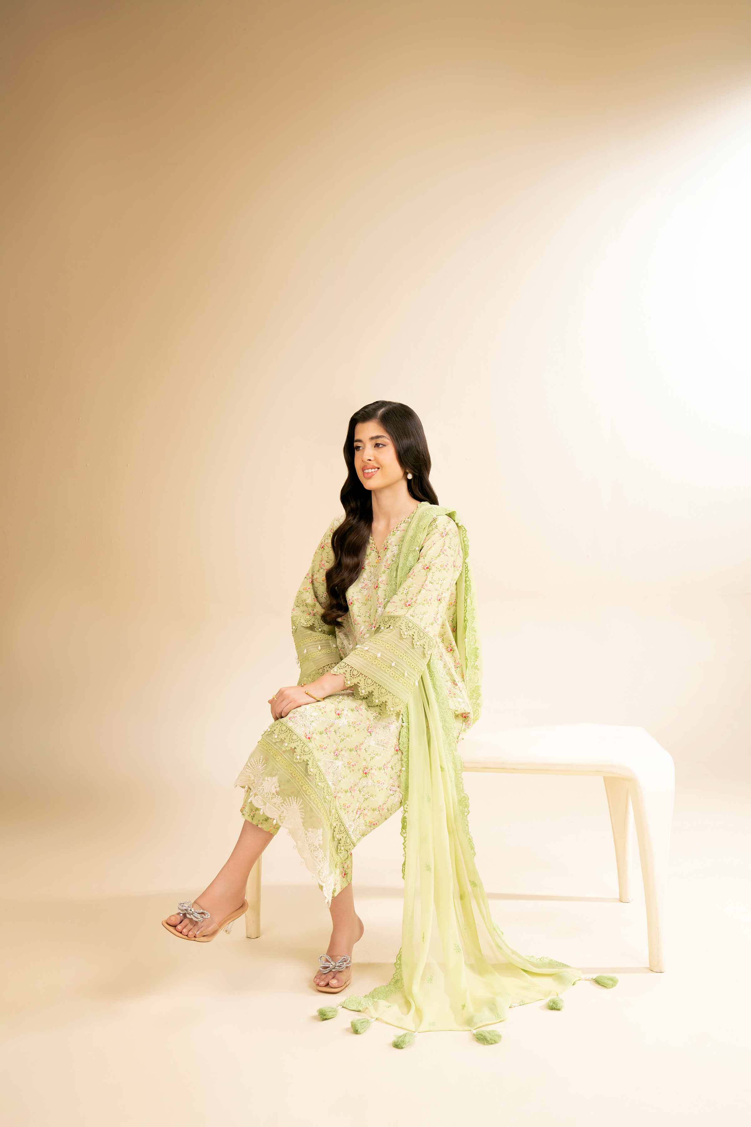 884-3-Piece-Printed-Embroidered-Suit-42501279-6.jpg 3 Piece - Printed Embroidered Suit - 42501279