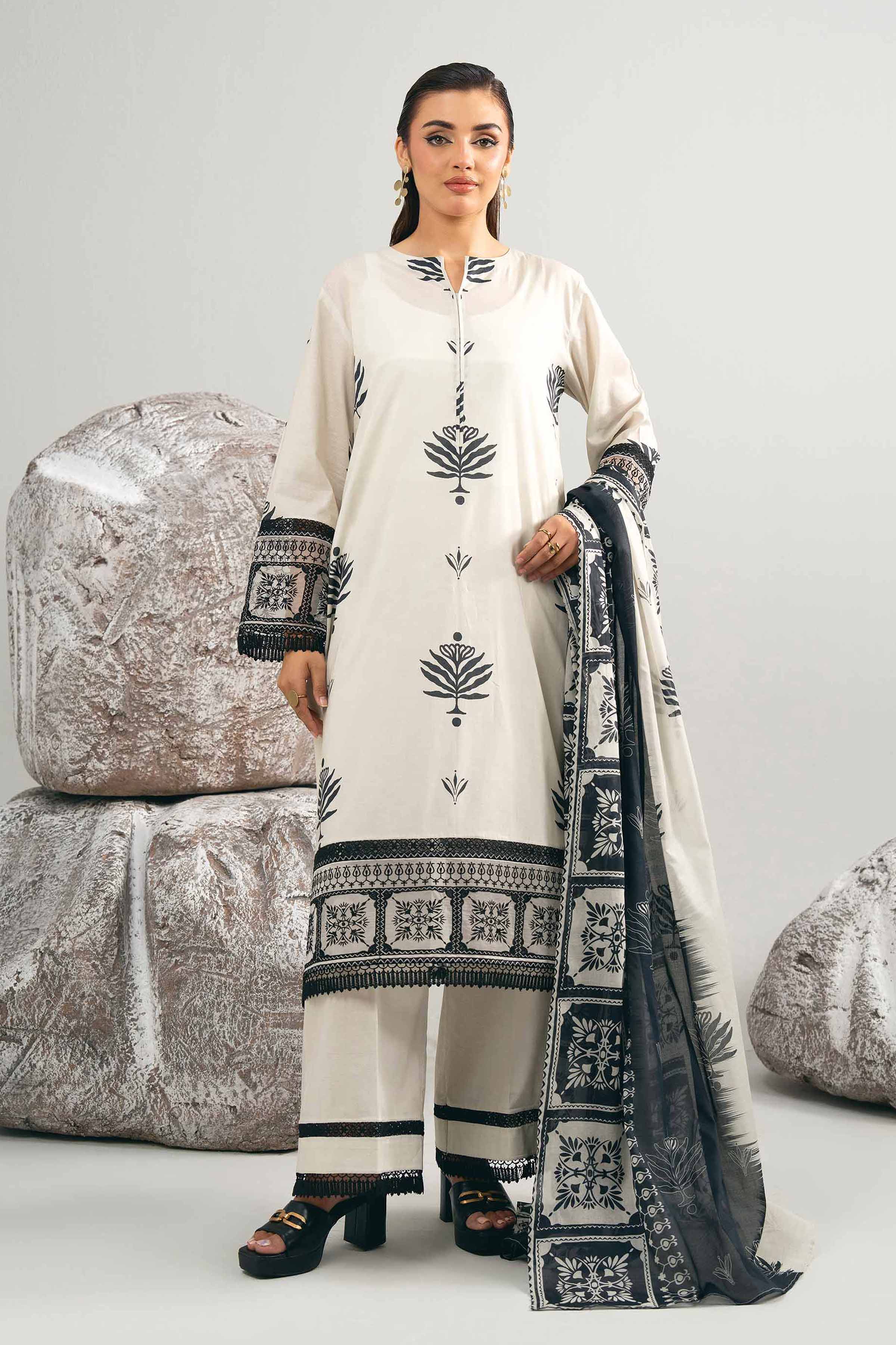 3 Piece - Printed Embroidered Suit - 42502015
